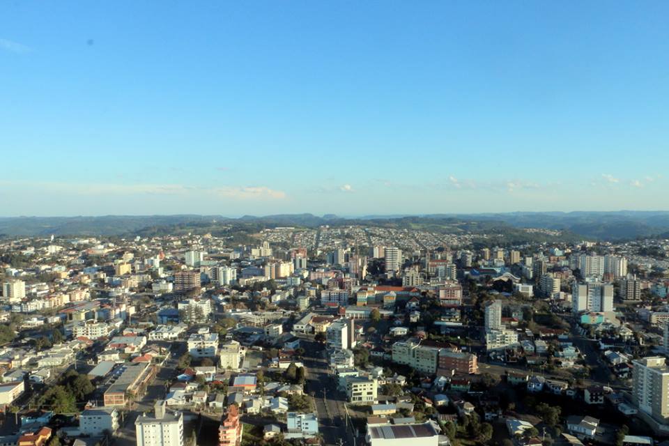 ChatGPT ajuda PM a encontrar família de criança perdida no RS Farroupilha