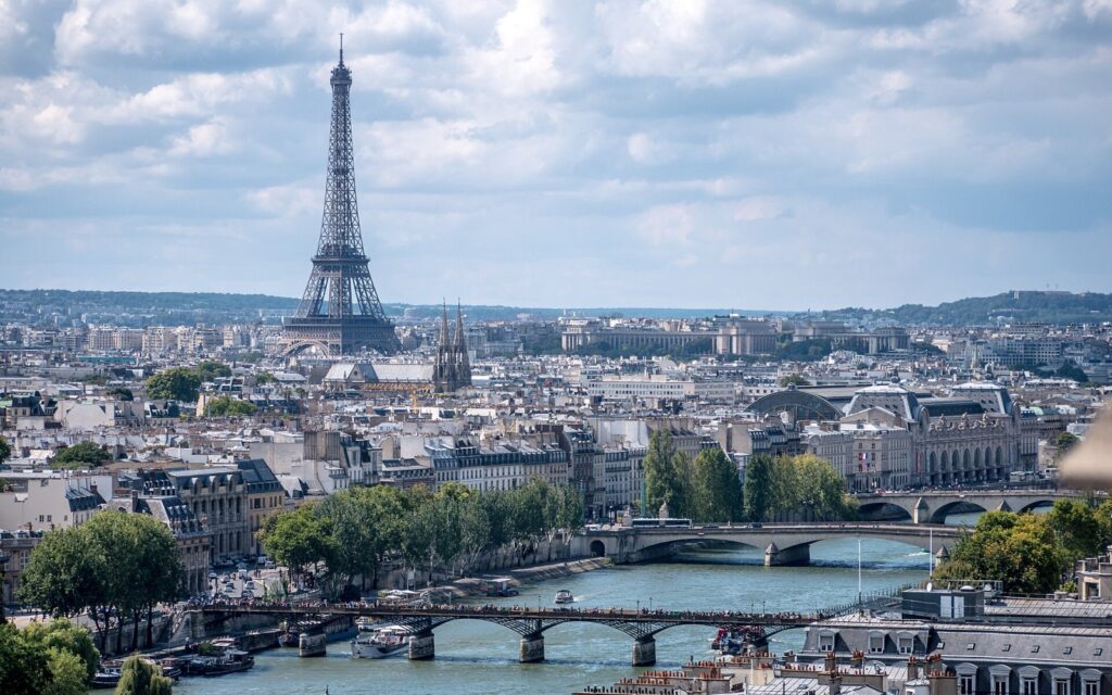 Maio de 1968 e protestos na França em 2026: origens e diferenças Paris