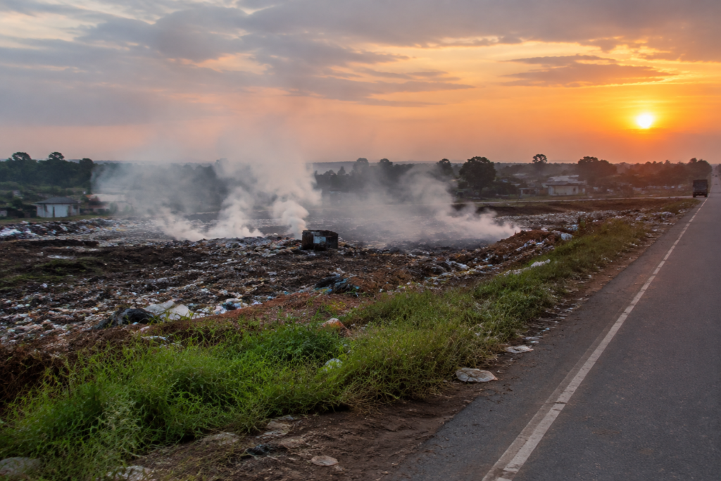 Moradores relatam incêndios recorrentes em lixão de Manacapuru Moradores relatam incêndios recorrentes em lixão de Manacapuru