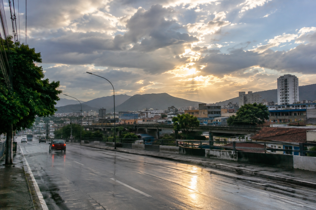 Nova Iguaçu tem previsão de chuva na terça; informação sobre a noite diverge Nova Iguaçu tem previsão de chuva na terça; informação sobre a noite diverge
