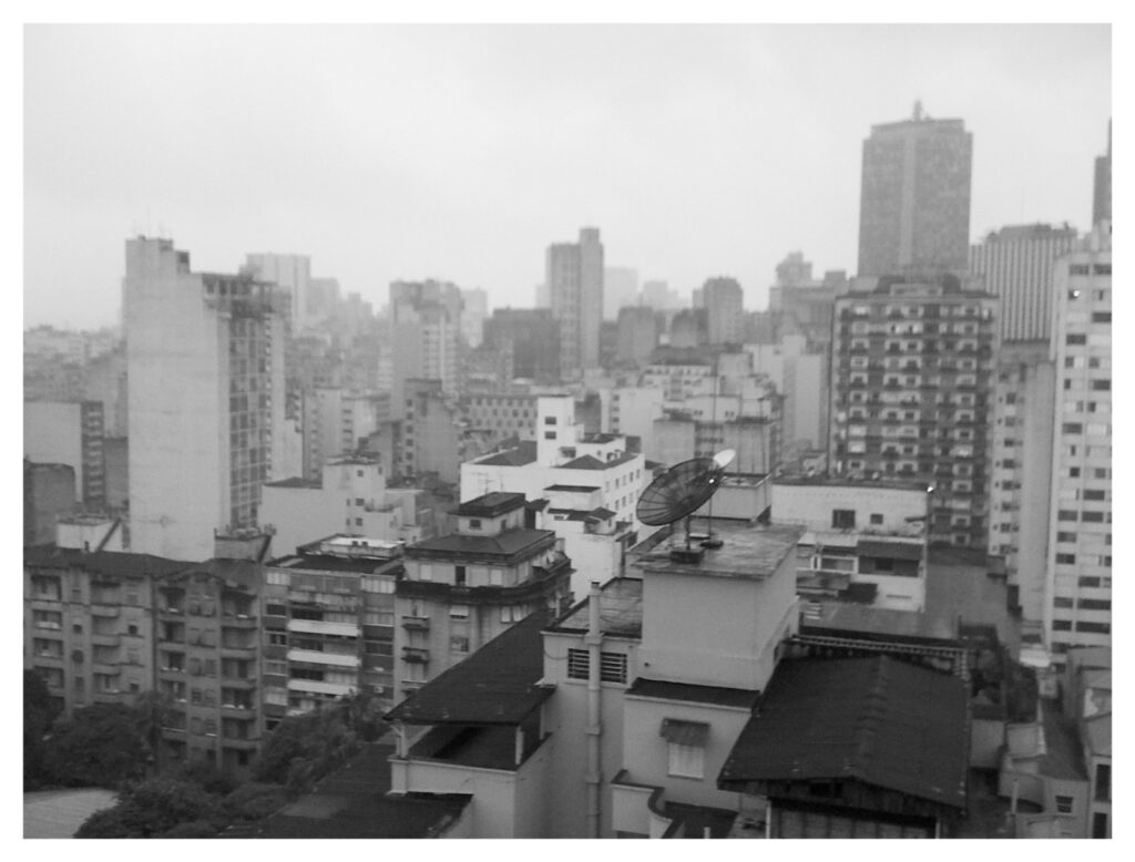 São Paulo está entre os estados que podem registrar chuva intensa na segunda metade da semana.